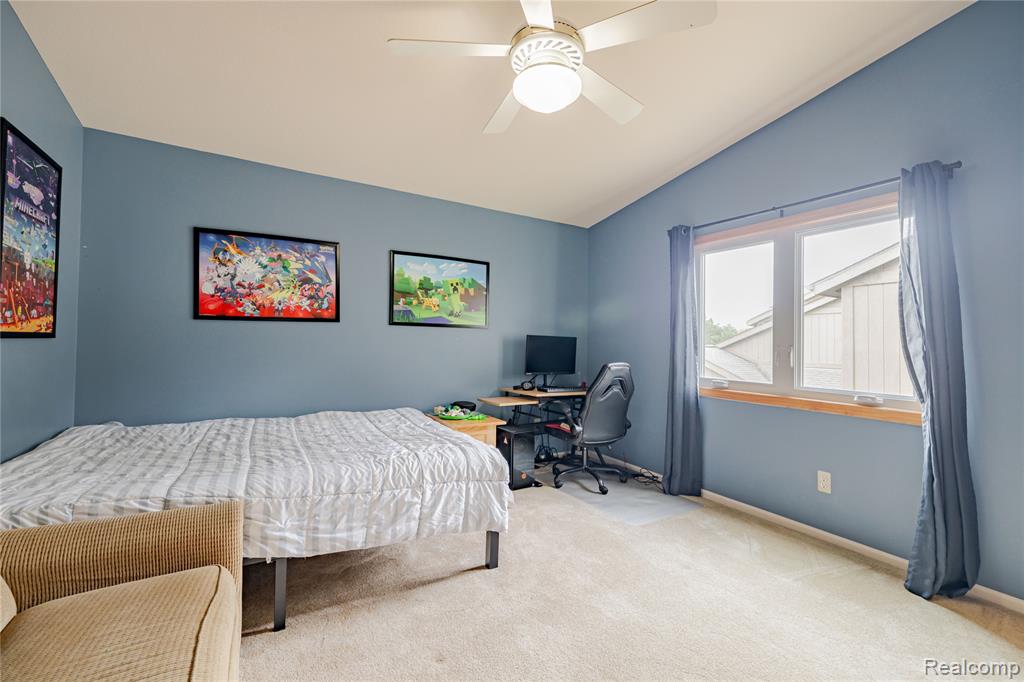 9892 Hawthorne Glen Drive, Grosse Ile, MI 48138 — Photo 24