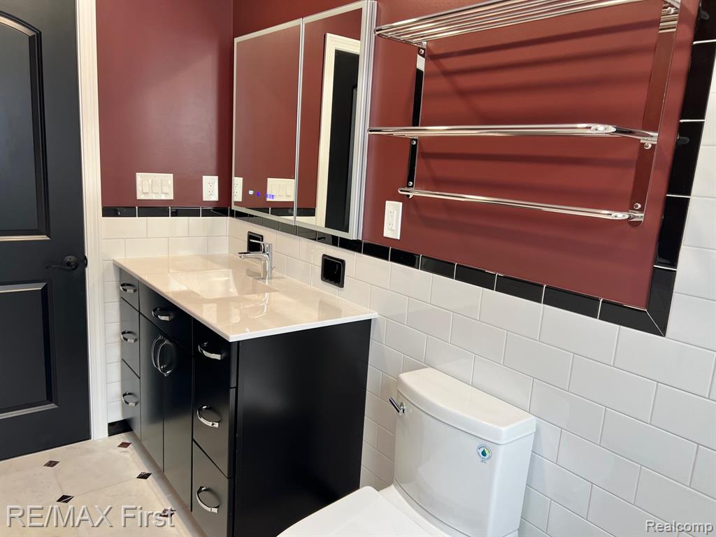 4516 Robinwood Avenue, Royal Oak, MI 48073 — Photo 17