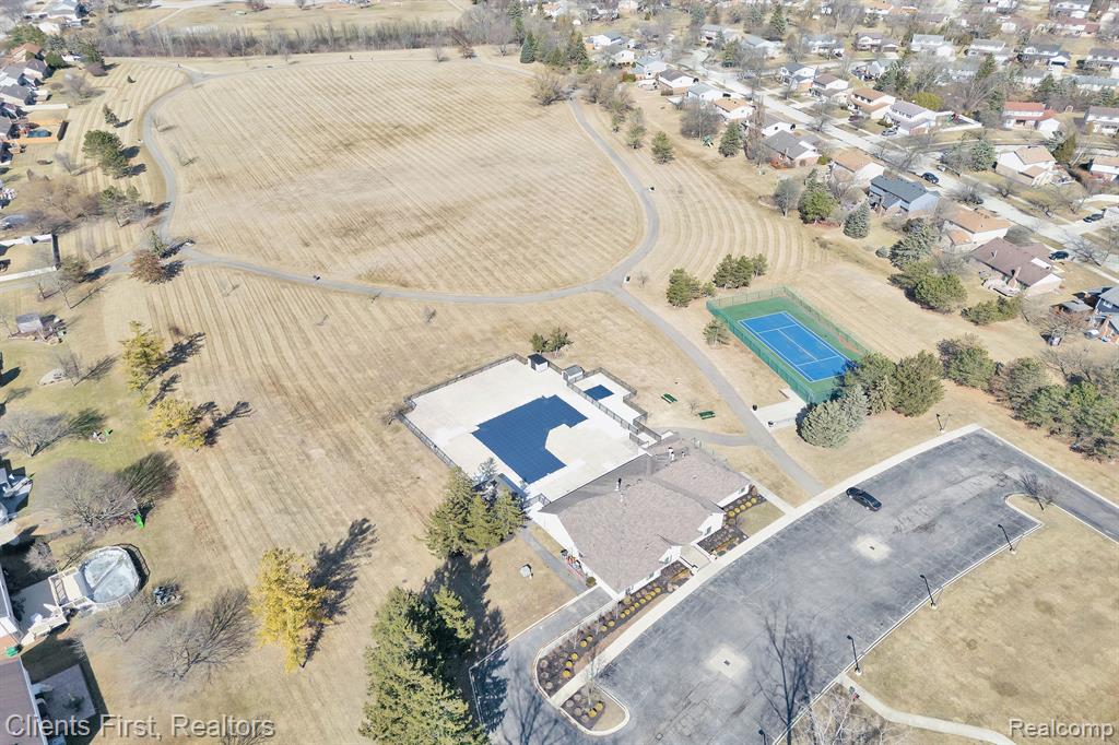 46408 DOUBLETREE Road, Canton, MI 48187 — Photo 58