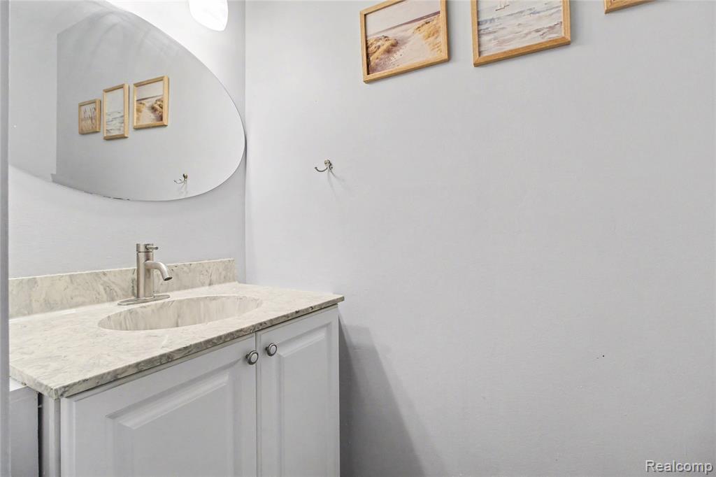 798 Peninsula Court, Ann Arbor, MI 48105 — Photo 13