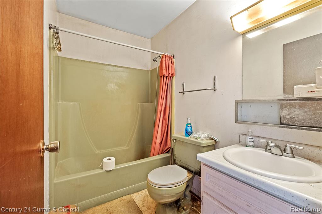 9792 Willis Road, Pinckney, MI 48169 — Photo 12