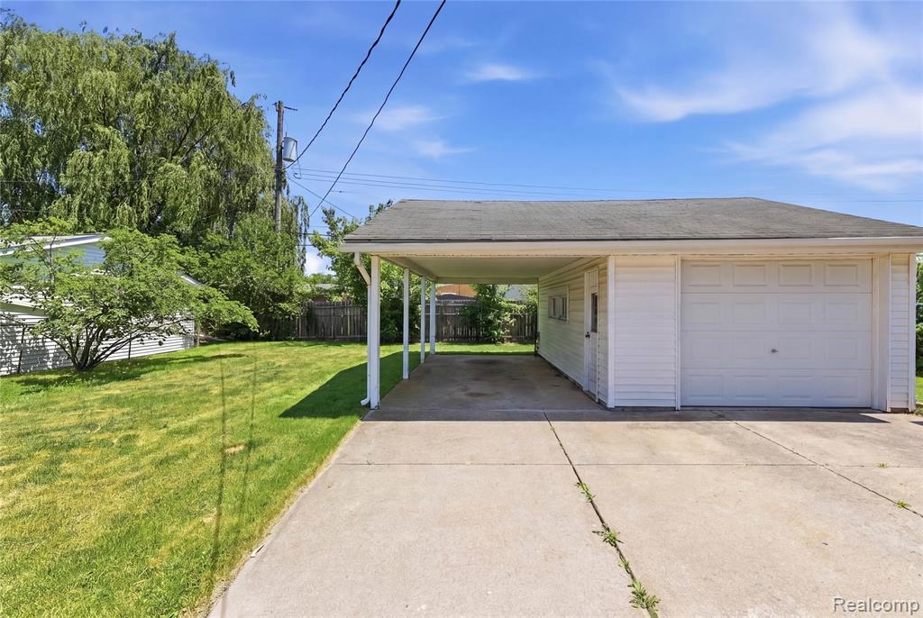 28832 Los Olas Drive, Warren, MI 48093 — Photo 23