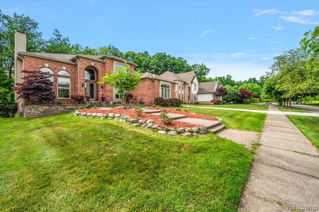 6280 Branford Drive, West Bloomfield, MI — Photo 8