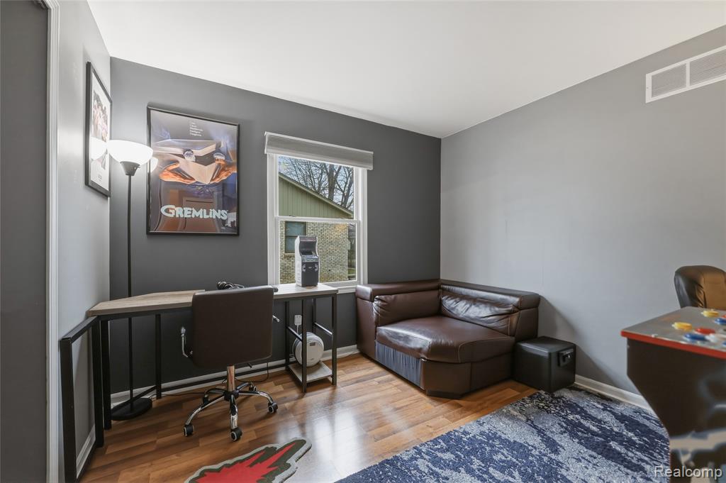41781 King Edward Court, Clinton Twp, MI 48038 — Photo 17