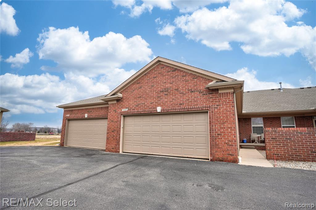 5664 Murphy Court, Warren, MI 48092 — Photo 3