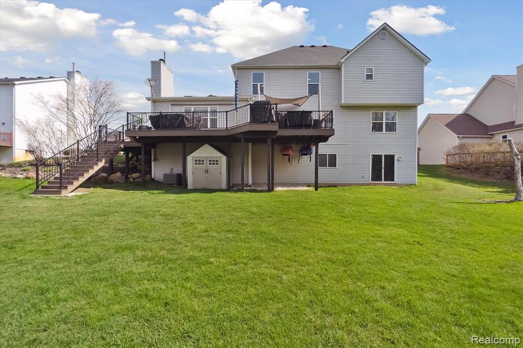 4045 FOREST EDGE Drive, Commerce Twp, MI 48382 — Photo 54