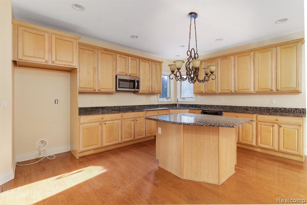 122 Sand Bar Lane, Detroit, MI 48214 — Photo 25