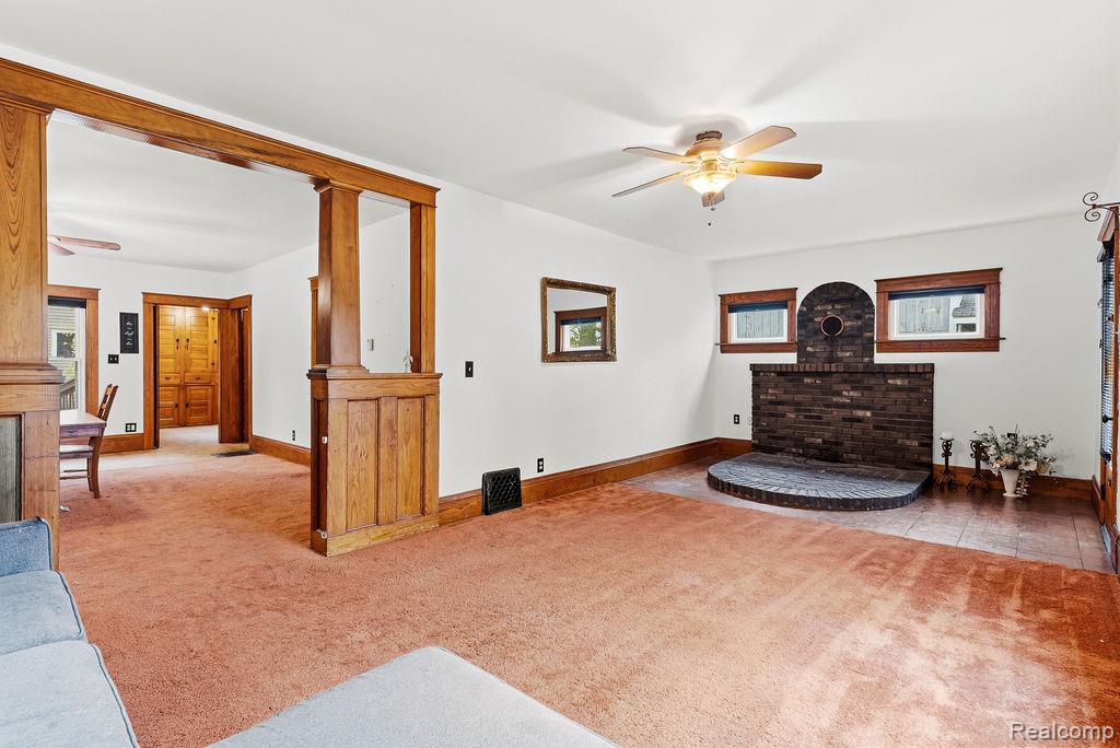 305 N Almont Avenue, Imlay City, MI 48444 — Photo 11