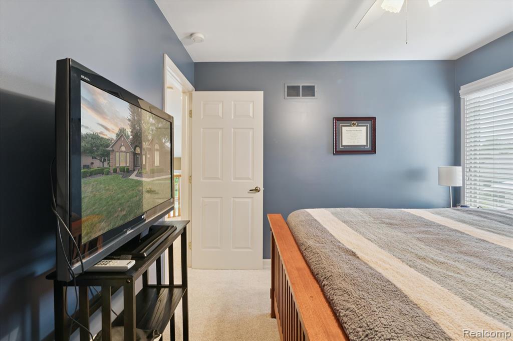 47509 Brockmor Drive, Shelby Twp, MI 48315 — Photo 42