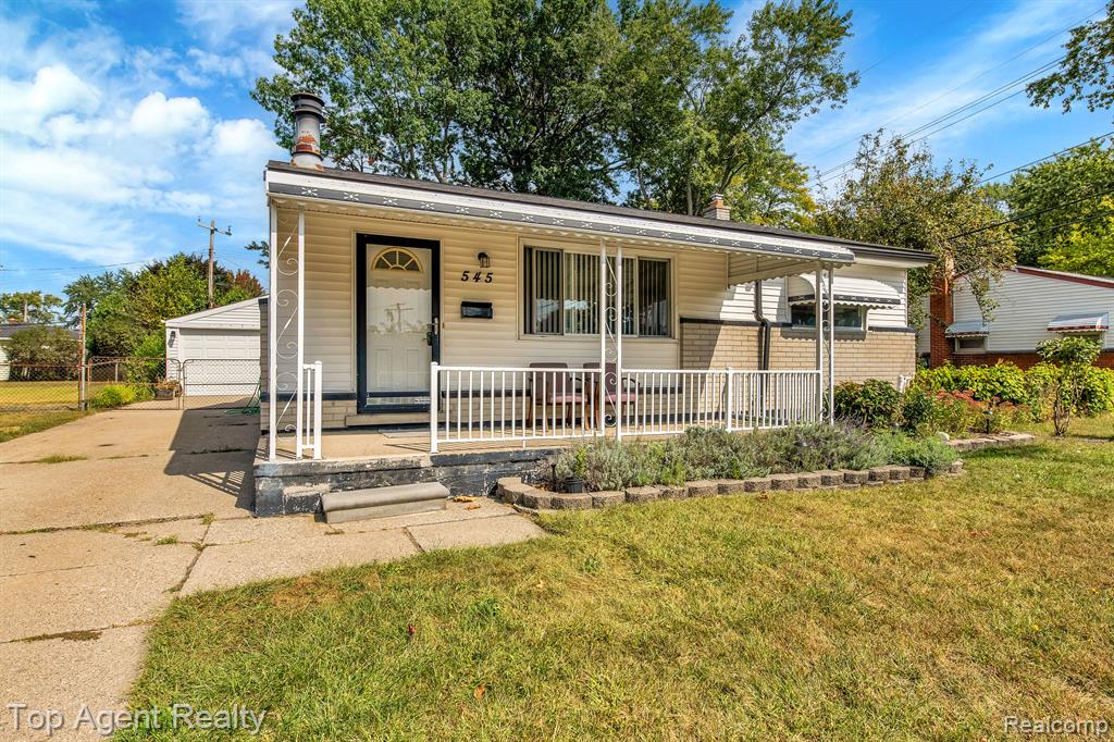 545 SONIA Avenue, Madison Heights, MI 48071 — Photo 4