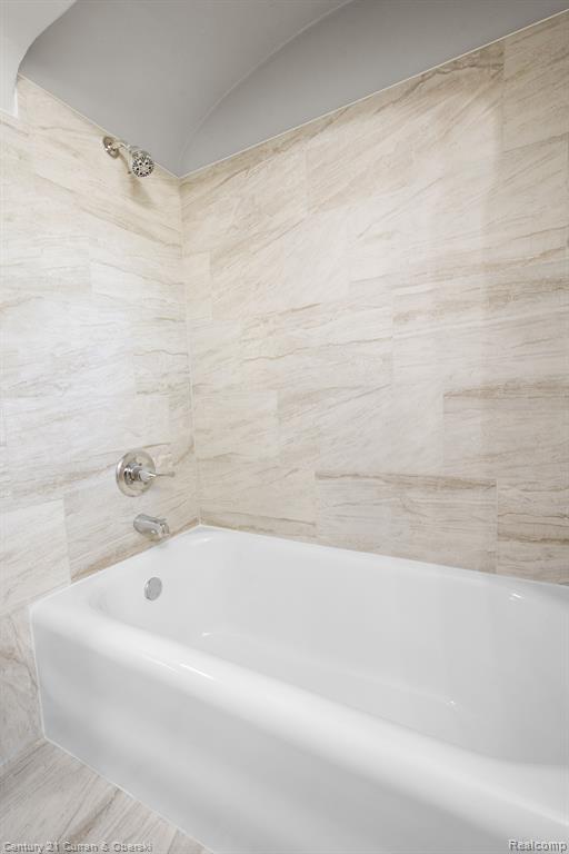 5026 KENSINGTON Avenue, Detroit, MI 48224 — Photo 24
