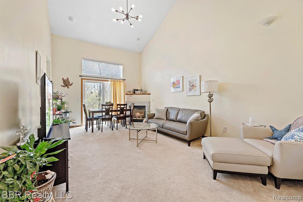 5485 GREENWAY Drive, Trenton, MI, 48183