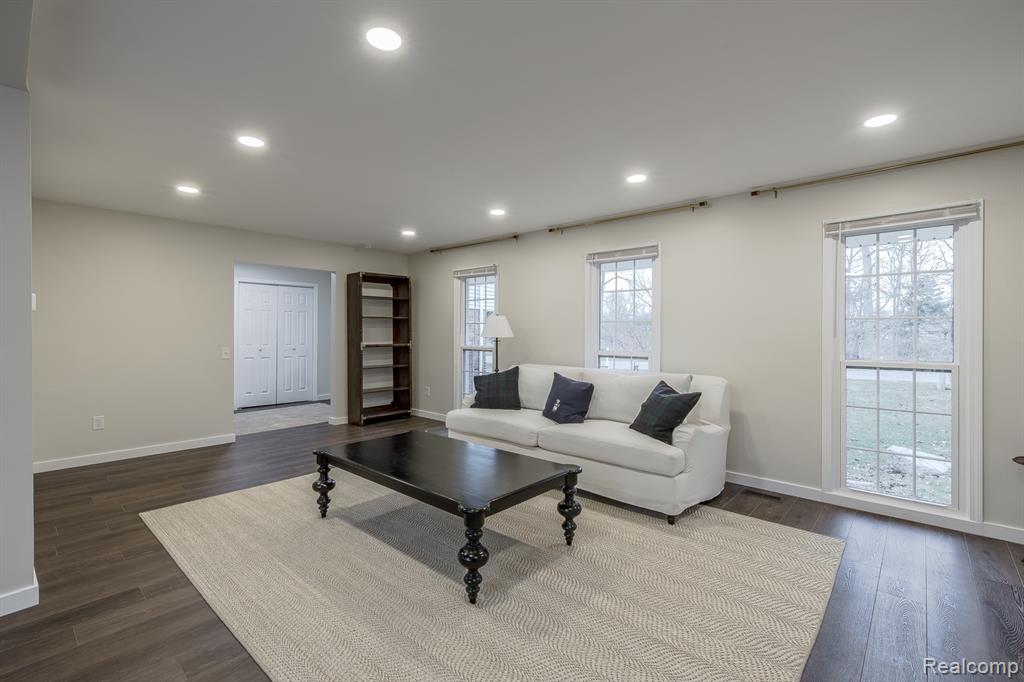 775 Basswood Drive, Rochester Hills, MI 48309 — Photo 3