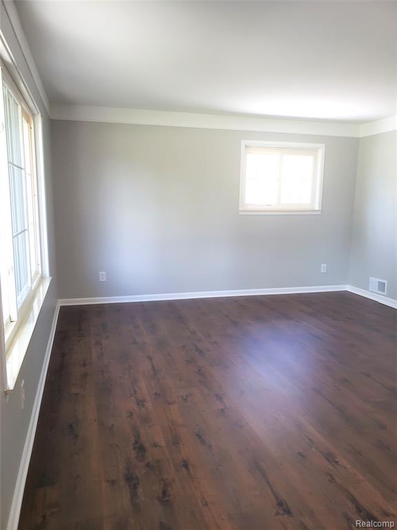 8224 Milburn Street, Westland, MI — Photo 13