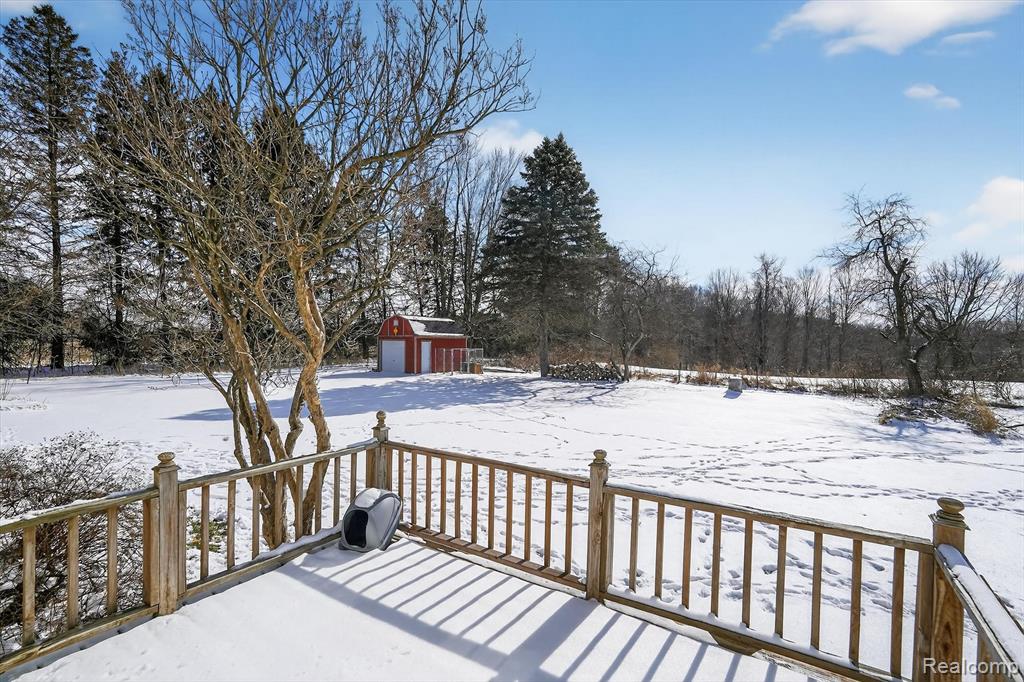 12394 Crawford Road, Otisville, MI 48463 — Photo 38