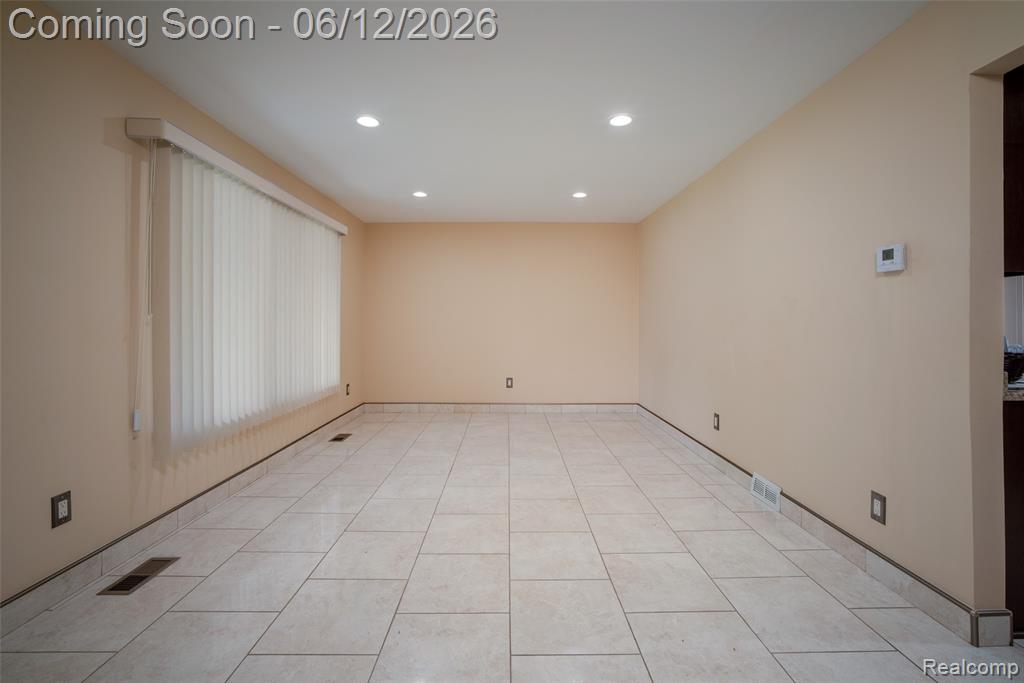 5061 Temple Drive, Sterling Heights, MI 48310 — Photo 3