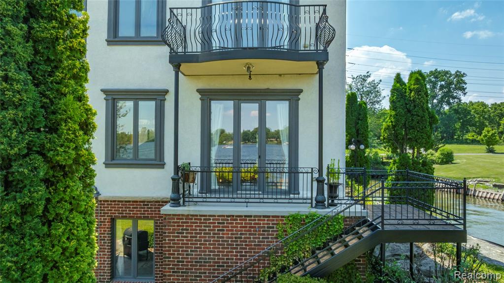 42183 Kouza Court, Belleville, MI, 48111