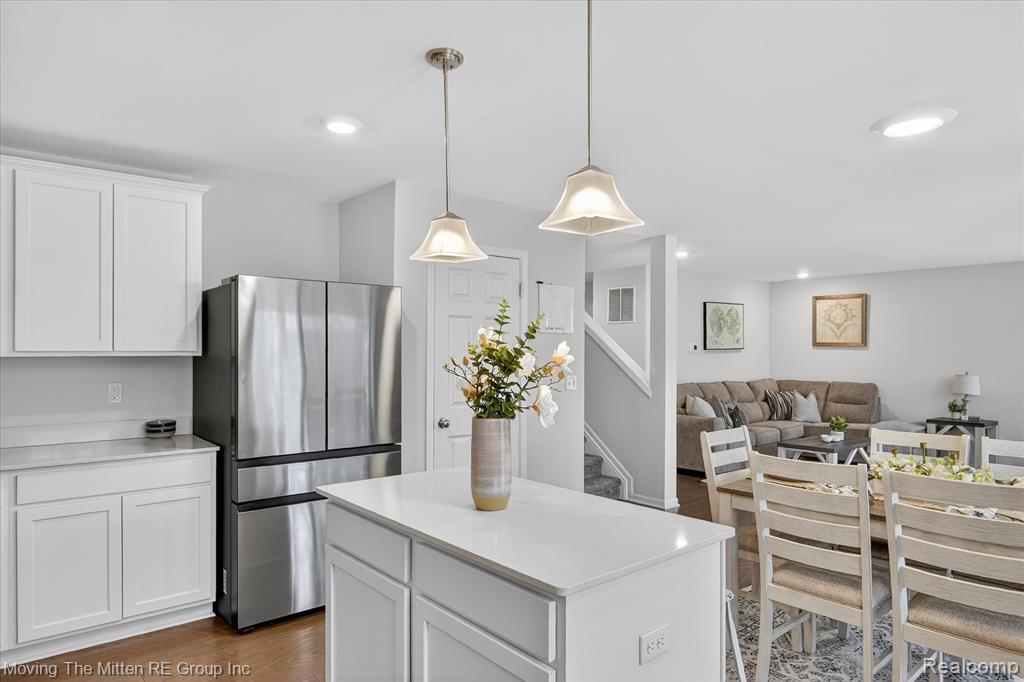14342 Laurelwood Drive, Van Buren, MI 48111 — Photo 17