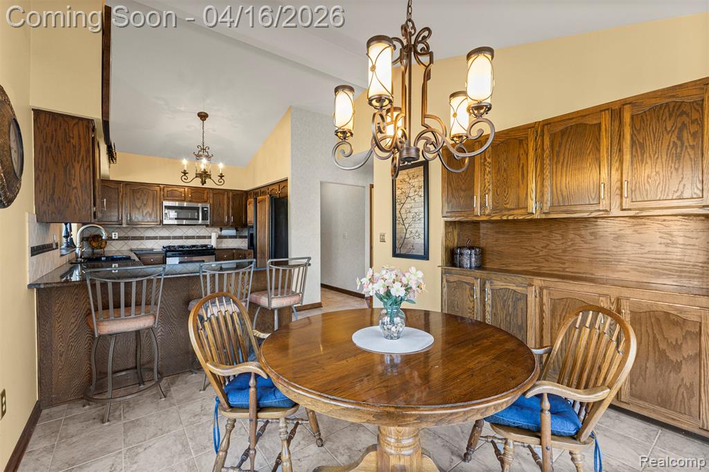 6482 Denton Court, Troy, MI 48098 — Photo 12