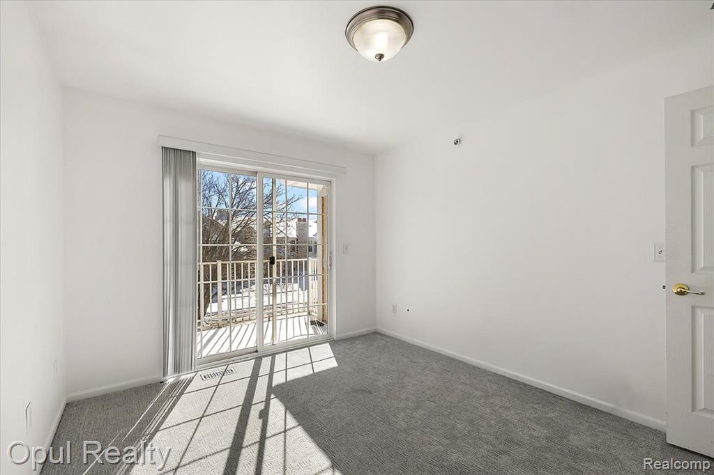 28263 Oakmonte Circle, New Hudson, MI 48165 — Photo 21