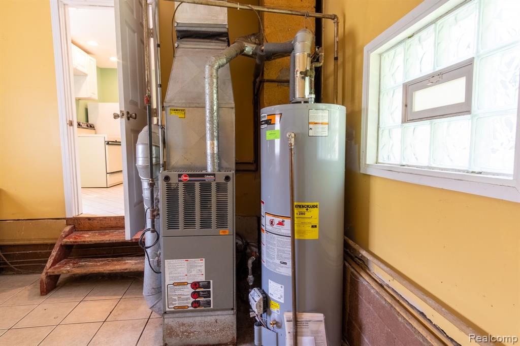 623 E Brockton Avenue, Madison Heights, MI 48071 — Photo 20