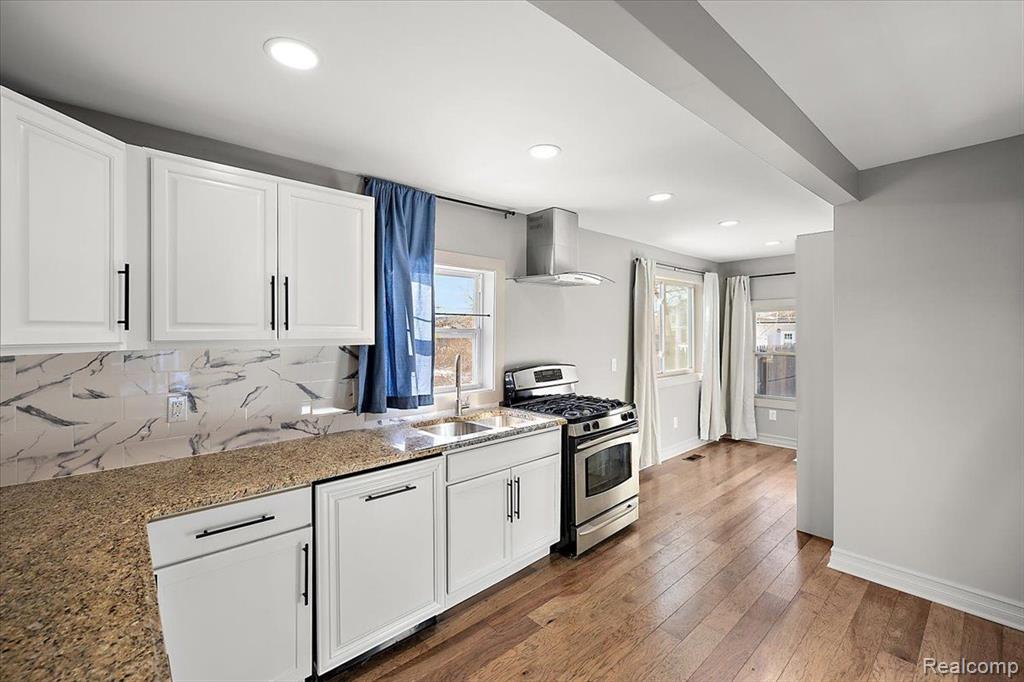 20817 Parkside Boulevard, Ferndale, MI 48220 — Photo 8