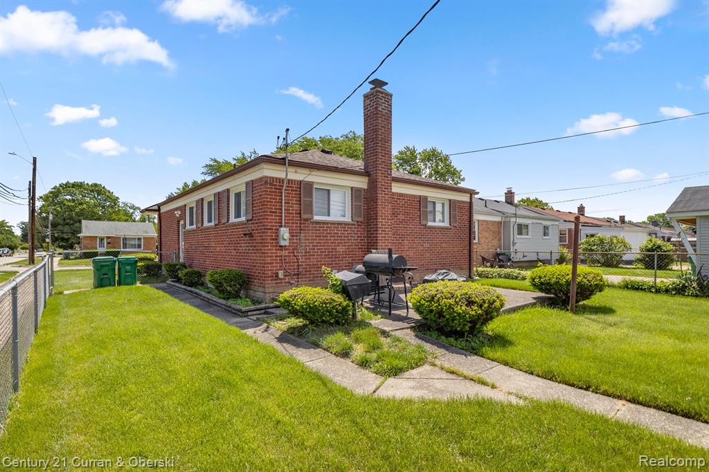 589 HELEN Street, Garden City, MI — Photo 31