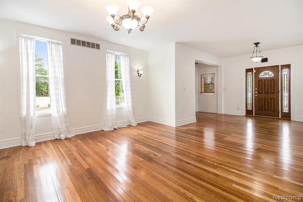 8064 Rathbone Street, Detroit, MI 48209 — Photo 9