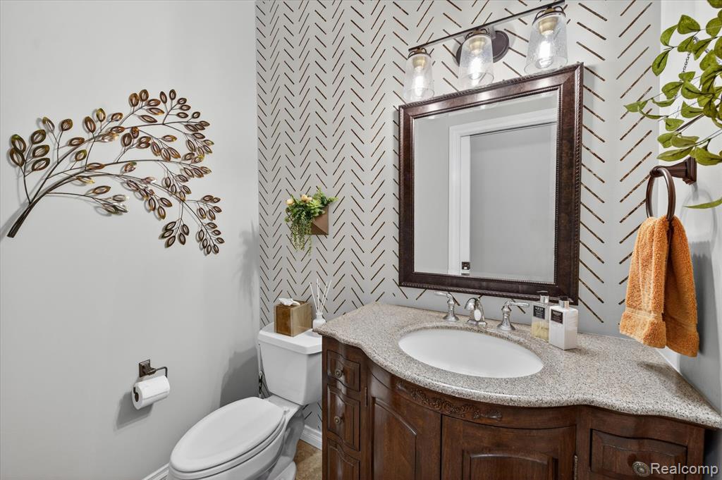 8746 N Hills Court, Howell, MI 48843 — Photo 31
