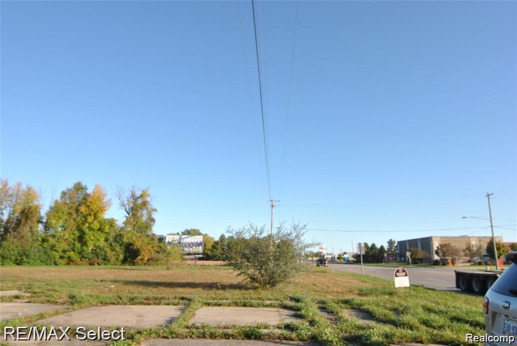 6483 BAY, Saginaw, MI 48604 — Photo 4