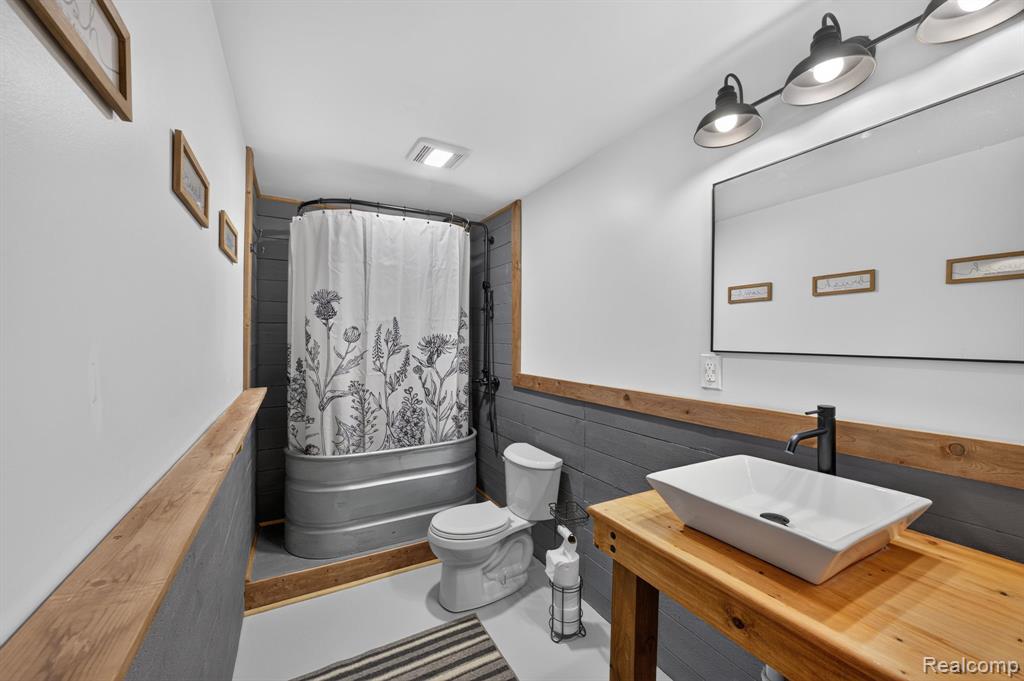 2845 Sycamore River Drive, Fowlerville, MI 48836 — Photo 51