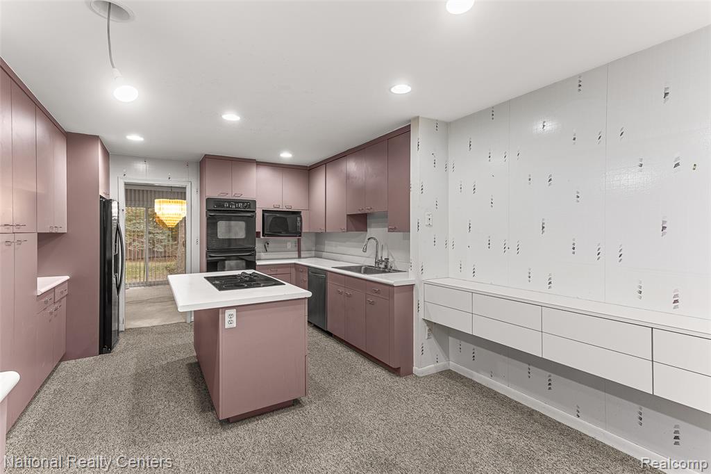 6904 Pebble Park Circle, West Bloomfield, MI — Photo 17