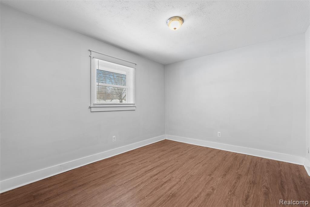 4403 Crooks Road, Royal Oak, MI 48073 — Photo 8