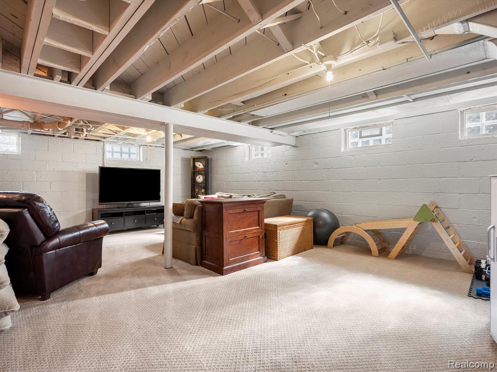 4420 SAMOSET Road, Royal Oak, MI 48073 — Photo 35
