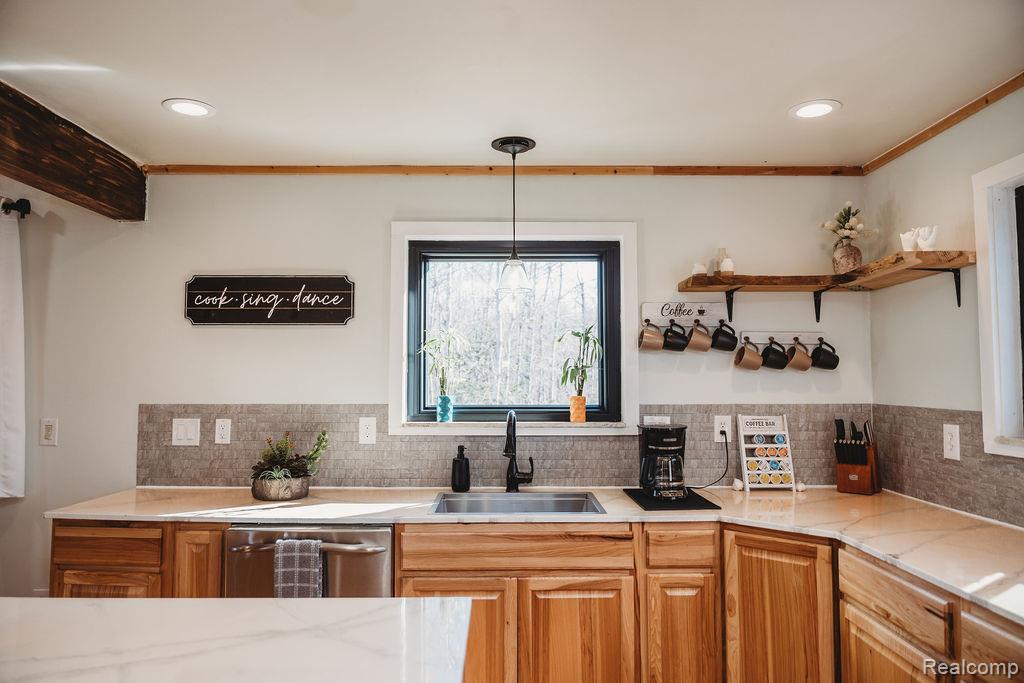 7186 Pineview Drive, Mancelona, MI 49659 — Photo 9
