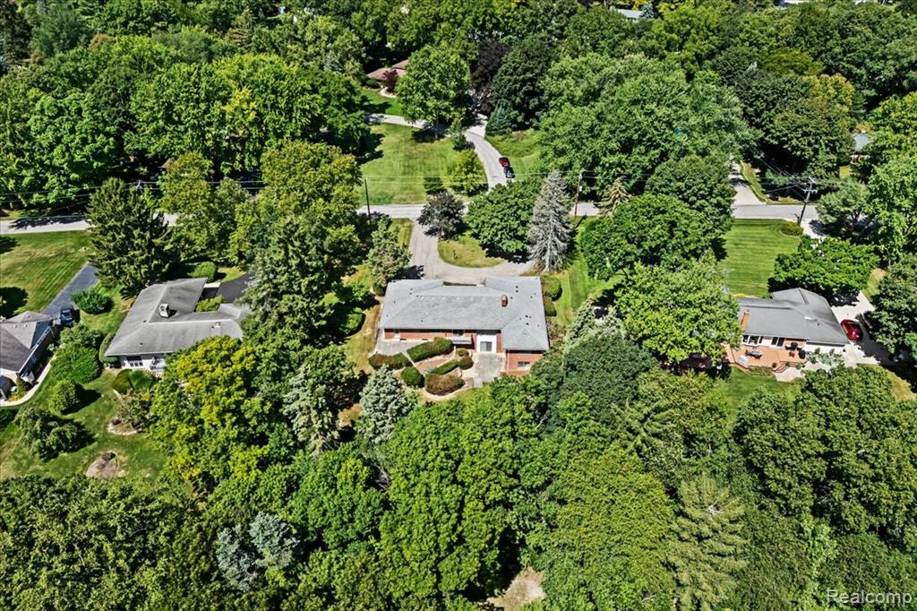 4401 Chisholm Trail Trail, Bloomfield Hills, MI 48301 — Photo 33