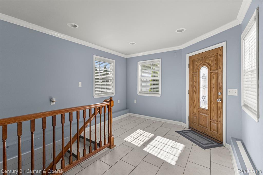965 ELM Street, Wyandotte, MI 48192 — Photo 15