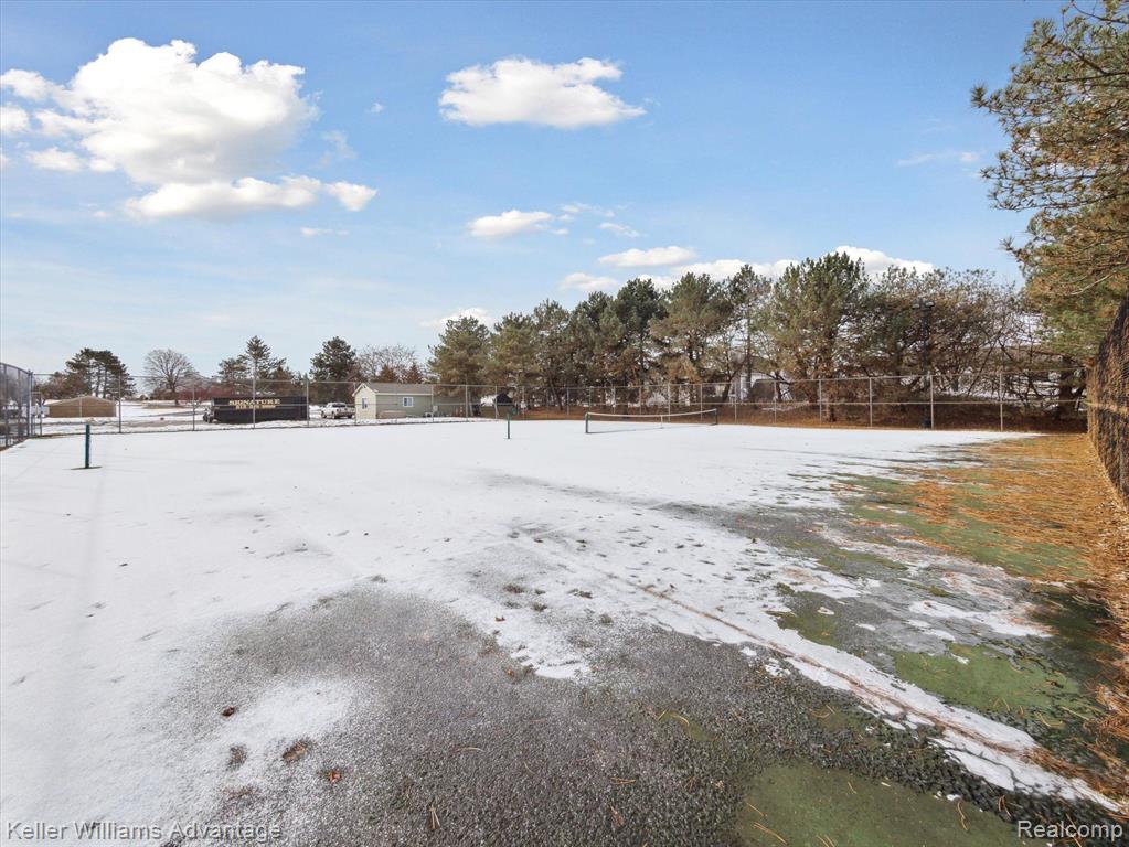 31131 COUNTRY, Farmington Hills, MI 48331 — Photo 41