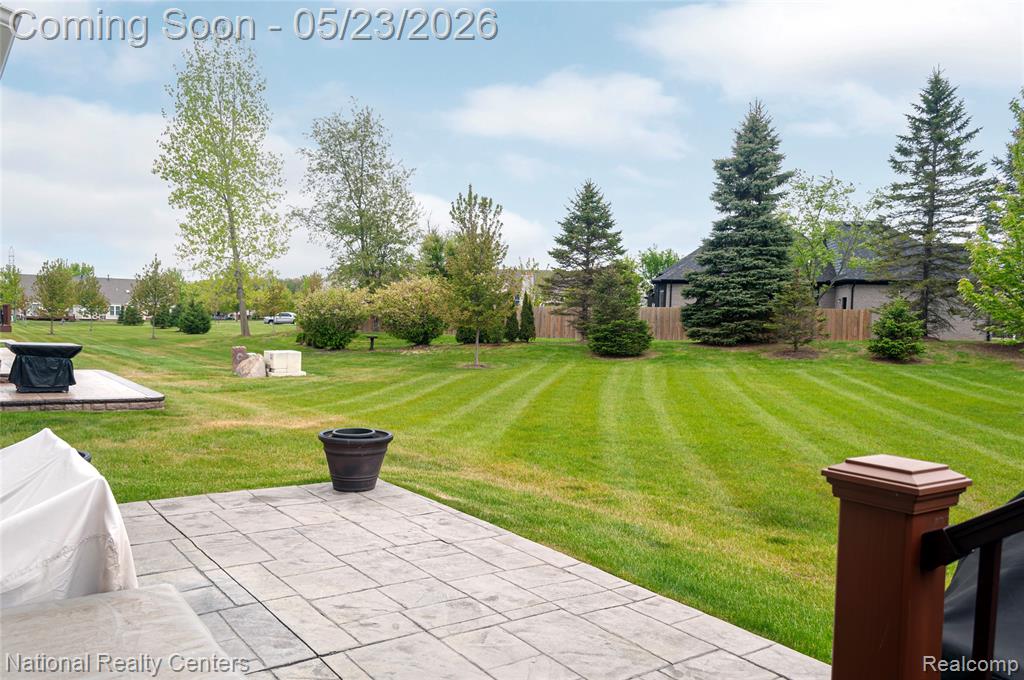 21826 Hanover Drive, Macomb, MI 48042 — Photo 39