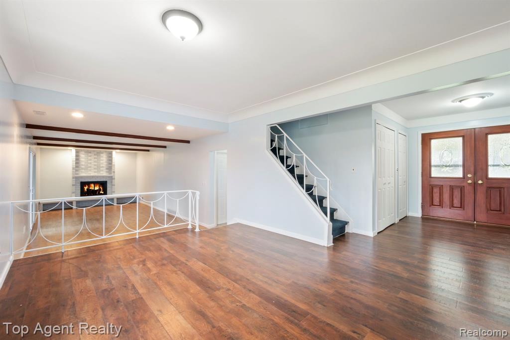 30151 Barbary Court, Warren, MI 48093 — Photo 11