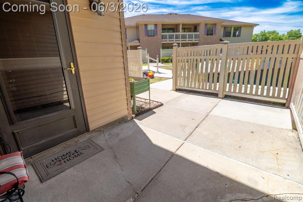 61200 Greenwood Drive, South Lyon, MI 48178 — Photo 5