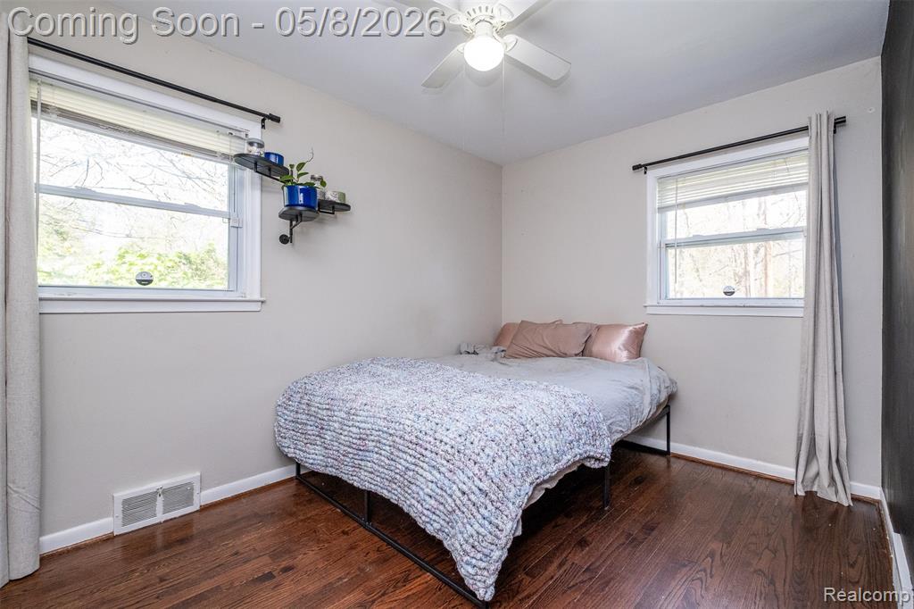 8796 Saratoga Street, Oak Park, MI 48237 — Photo 20