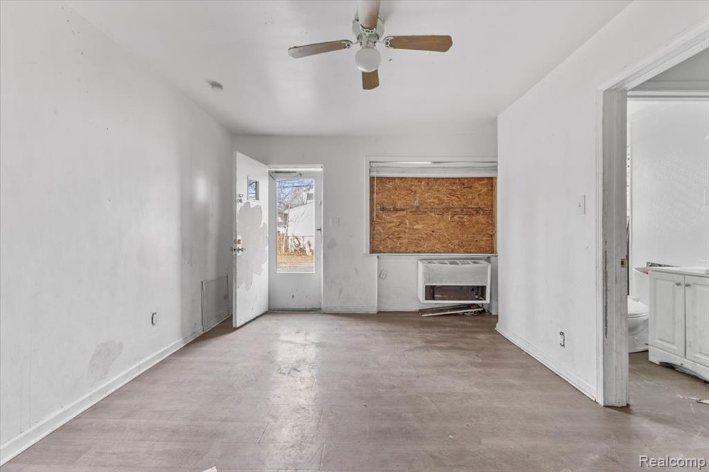 8225 Cadillac Avenue, Warren, MI 48089 — Photo 15