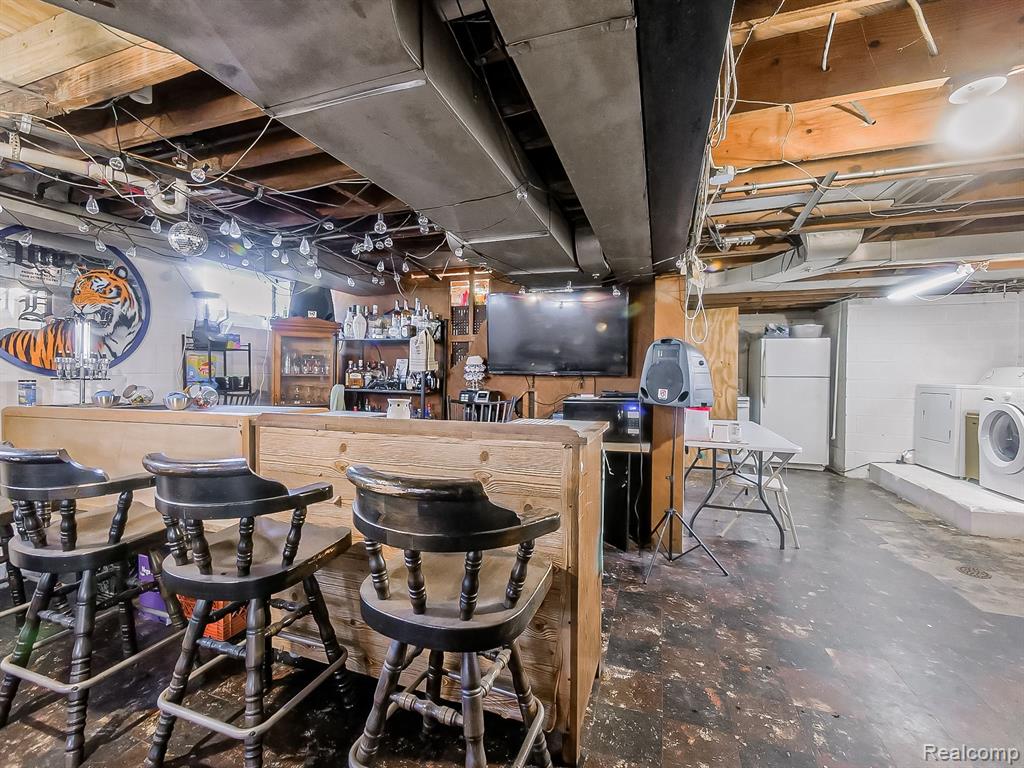 18035 HELEN Street, Detroit, MI 48234 — Photo 18