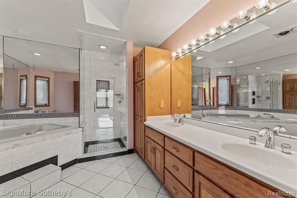 6571 Deer Ridge Drive, Clarkston, MI 48348 — Photo 15