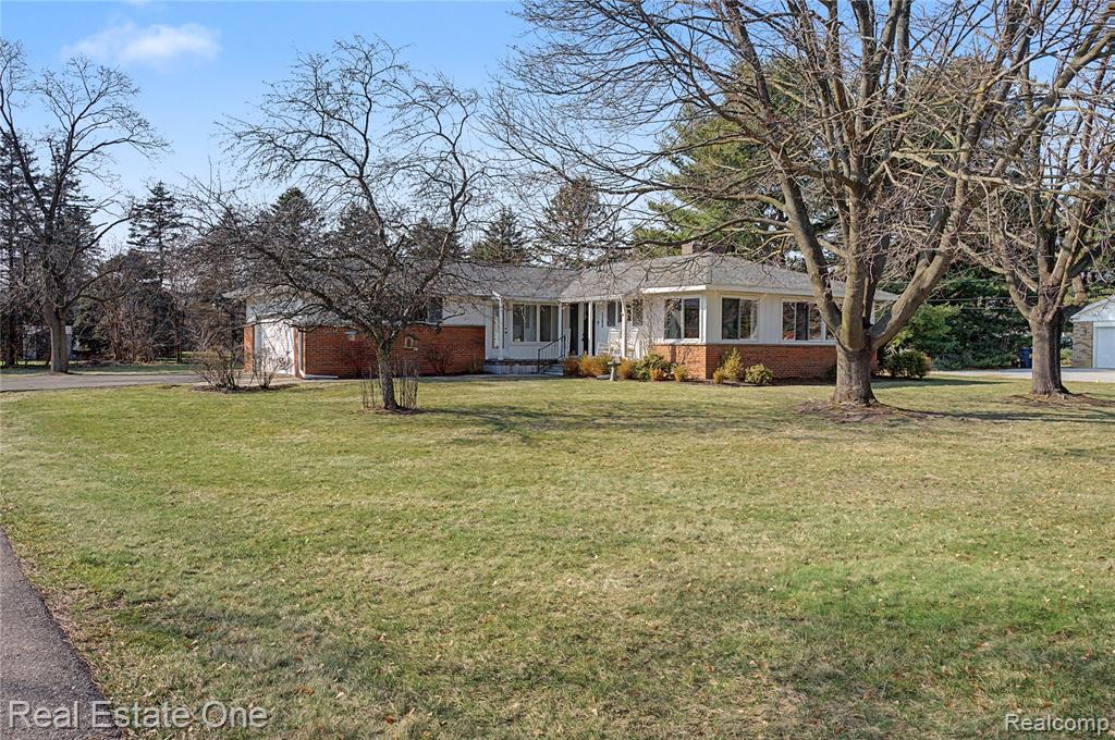 5388 Daniel Drive, Brighton, MI 48114 — Photo 3