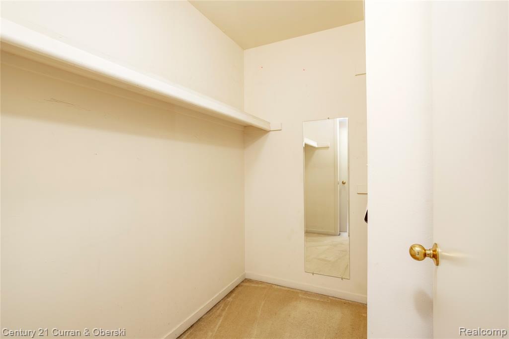 9429 Westwind Drive, Livonia, MI 48150 — Photo 24