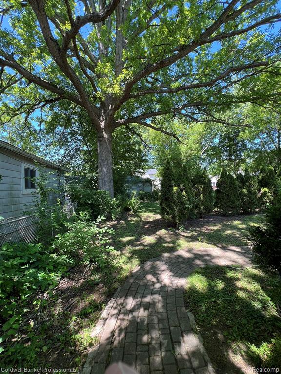 19925 Negaunee, Redford, MI 48240 — Photo 49
