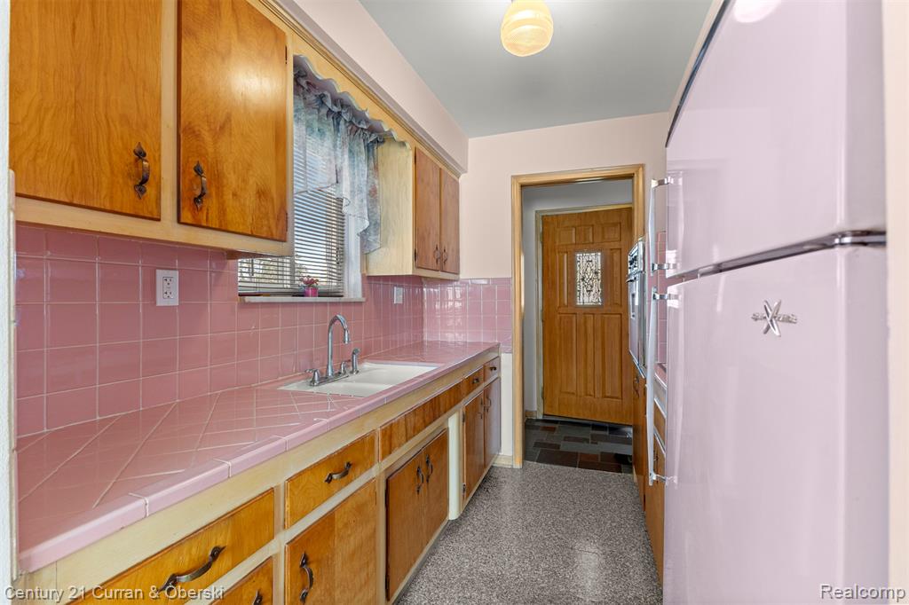 6450 N Lafayette Street, Dearborn Heights, MI 48127 — Photo 8