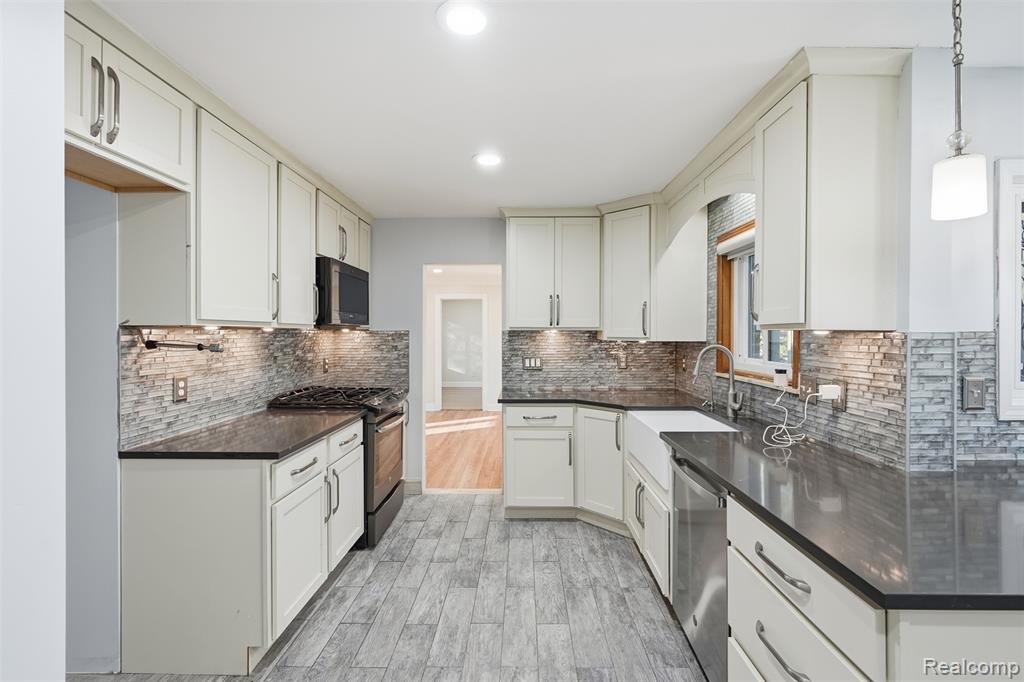601 S Lafayette Street, Dearborn, MI 48124 — Photo 9